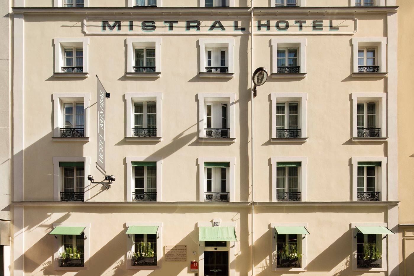 Mistral-Hotel-General-view-3