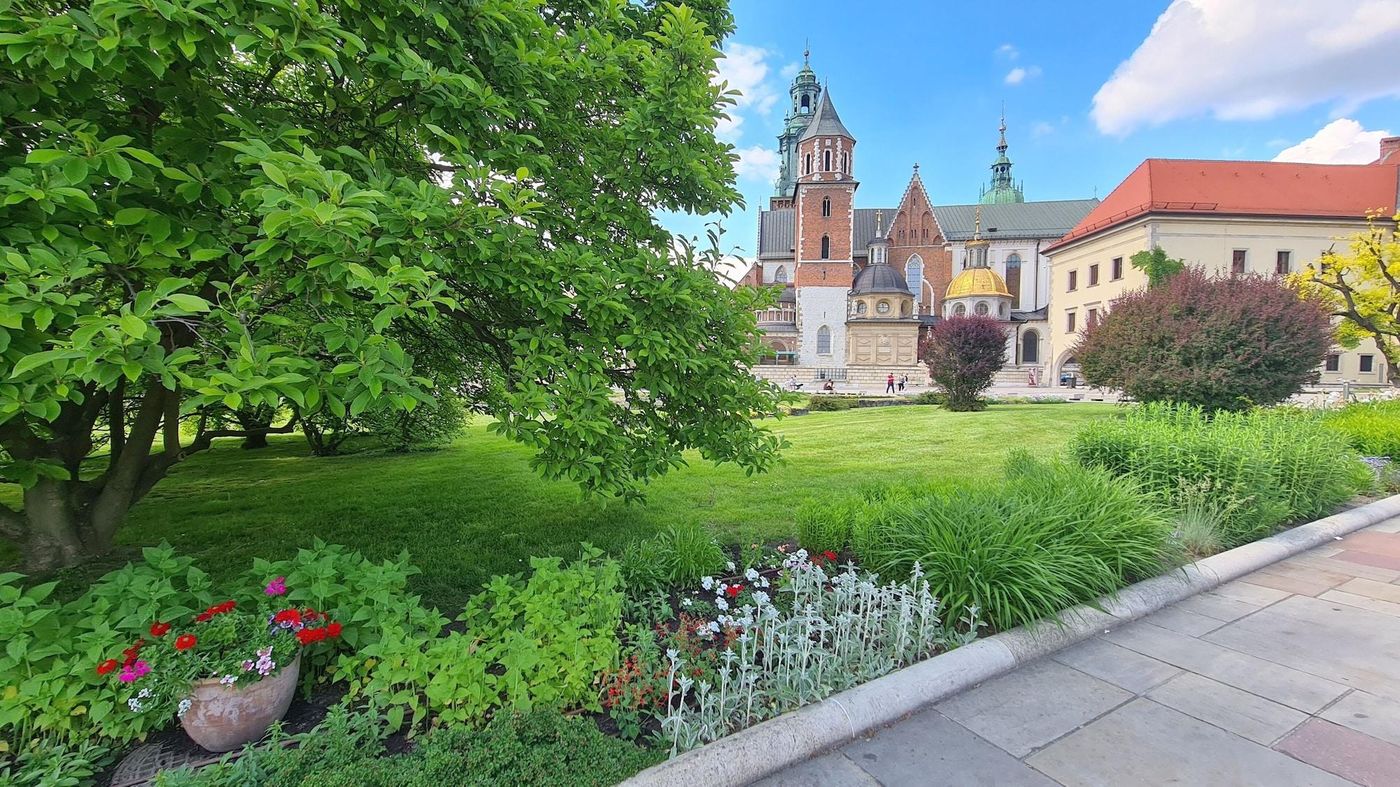 Cracow-Central-Aparthotel-General-view-59