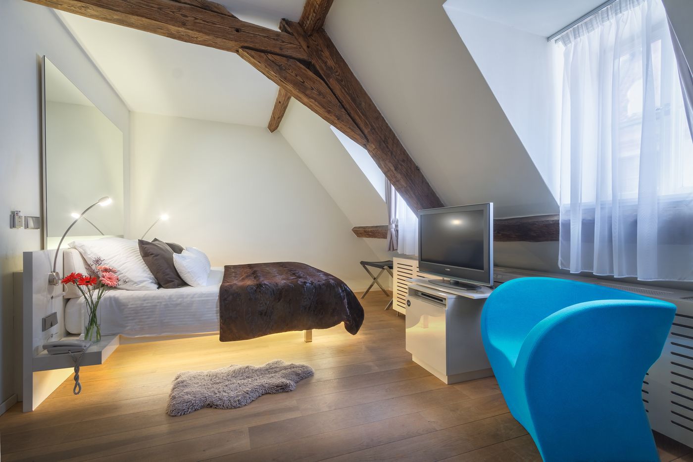 Three-Storks-Hotel-Room-19