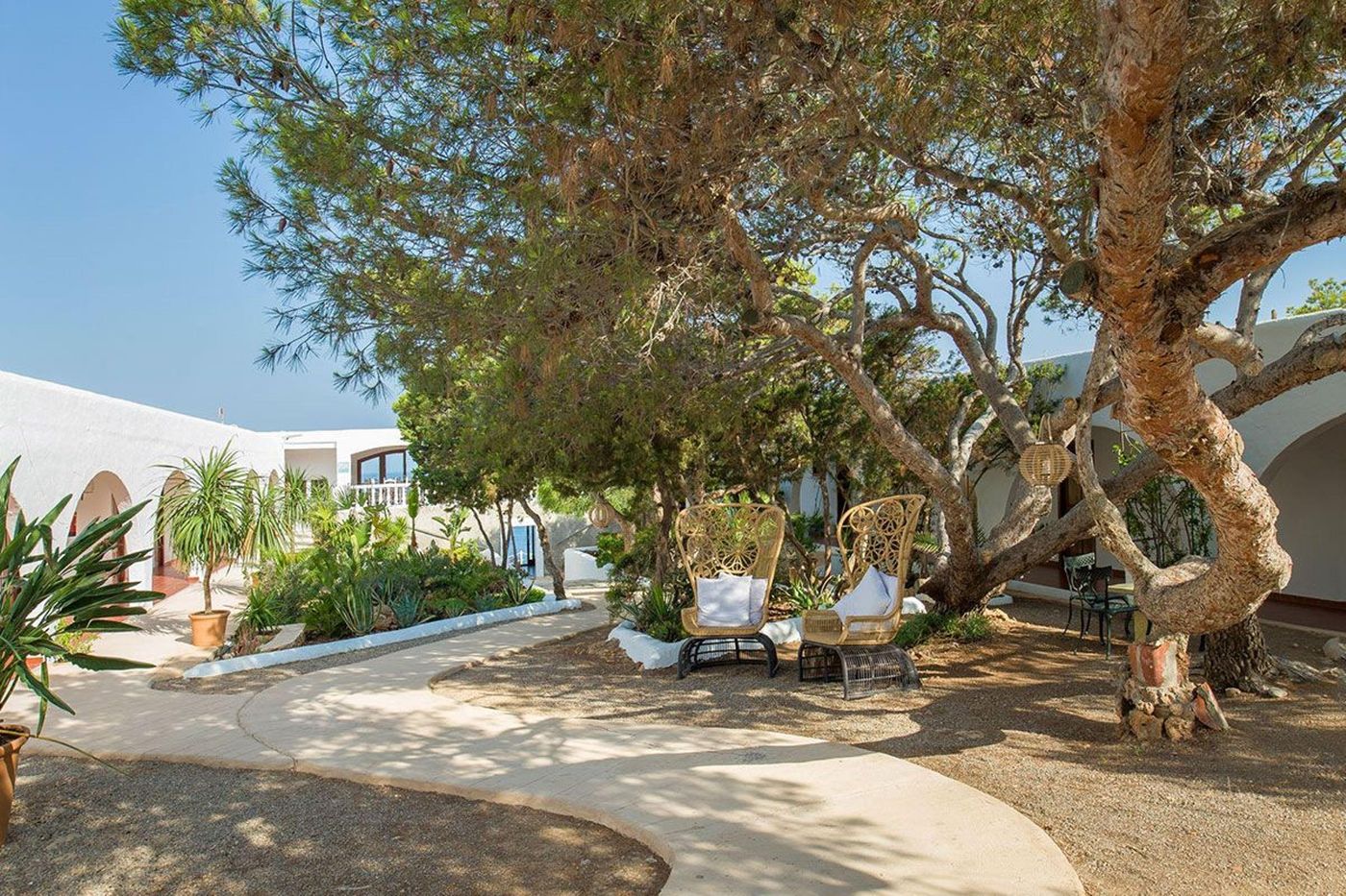 Hostal--La-Torre-Terrace-5