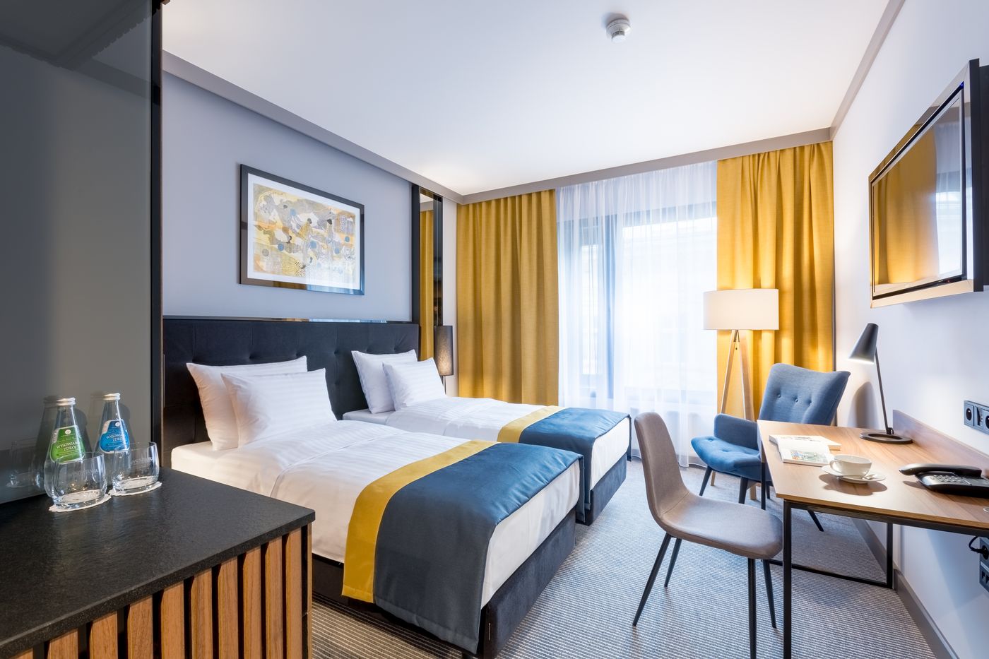 Grand-Ascot-Hotel-Room-10