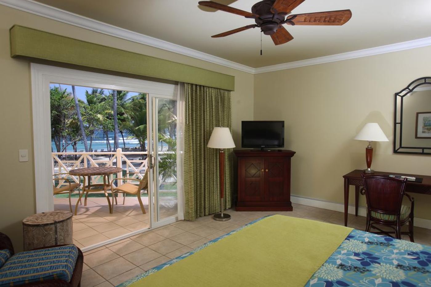 Magdalena-Grand-Beach-Resort-Room-14