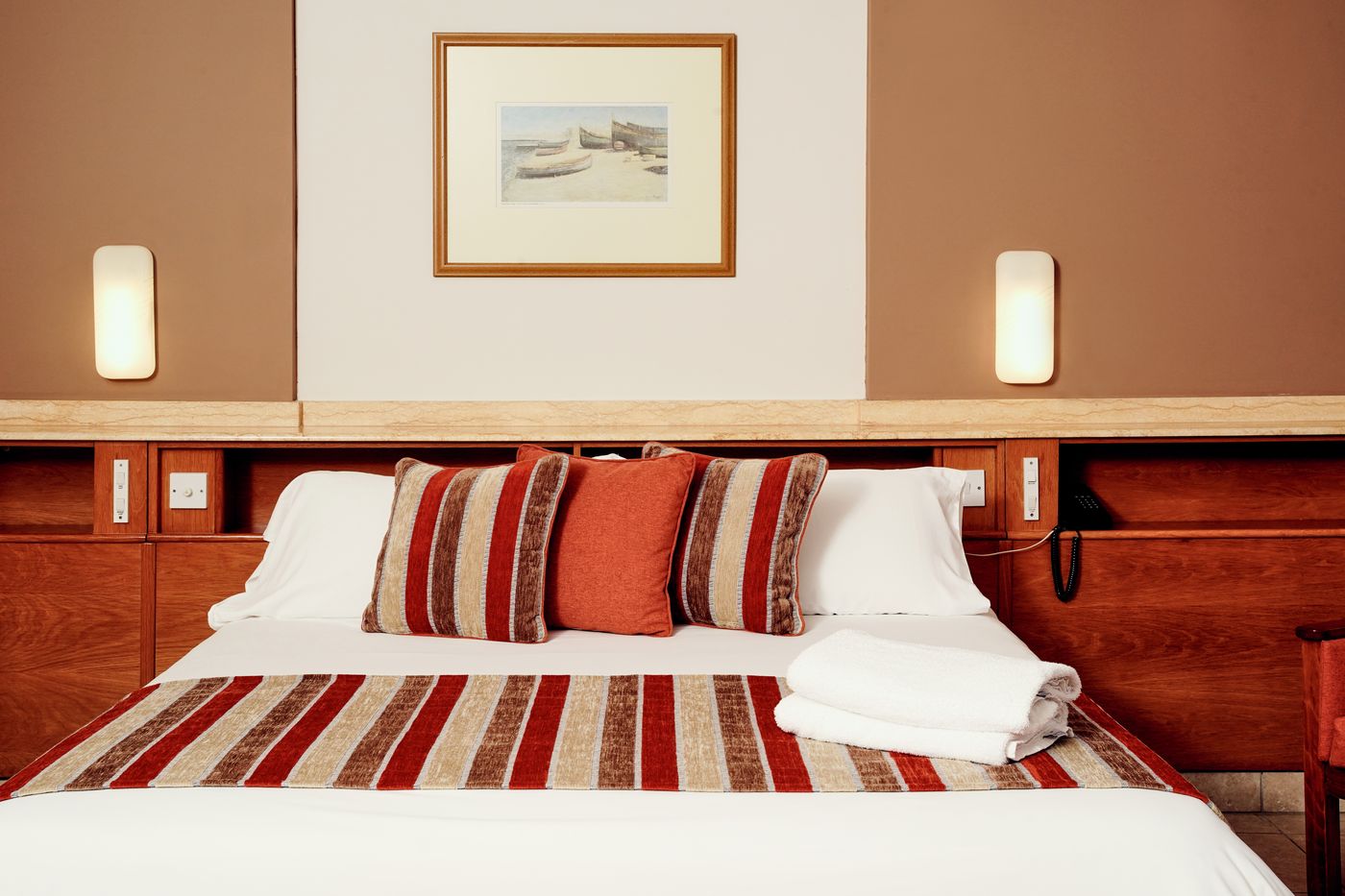 Paradise-Bay-Resort-Hotel-Room-32