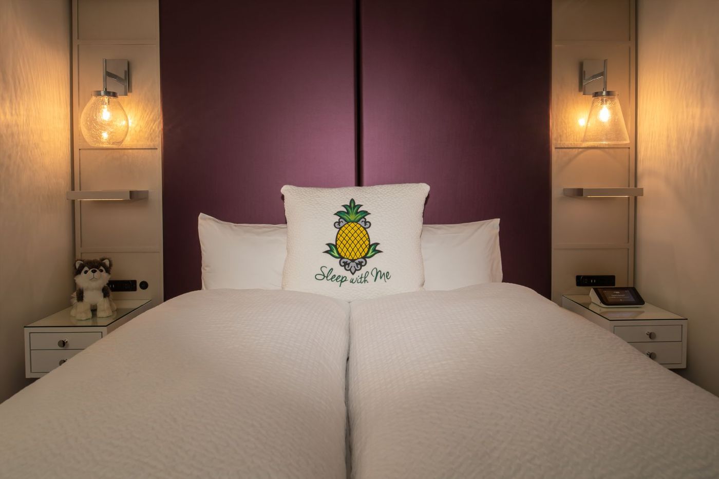 Staypineapple--An-Artful-Hotel--Midtown-New-York-Room-21