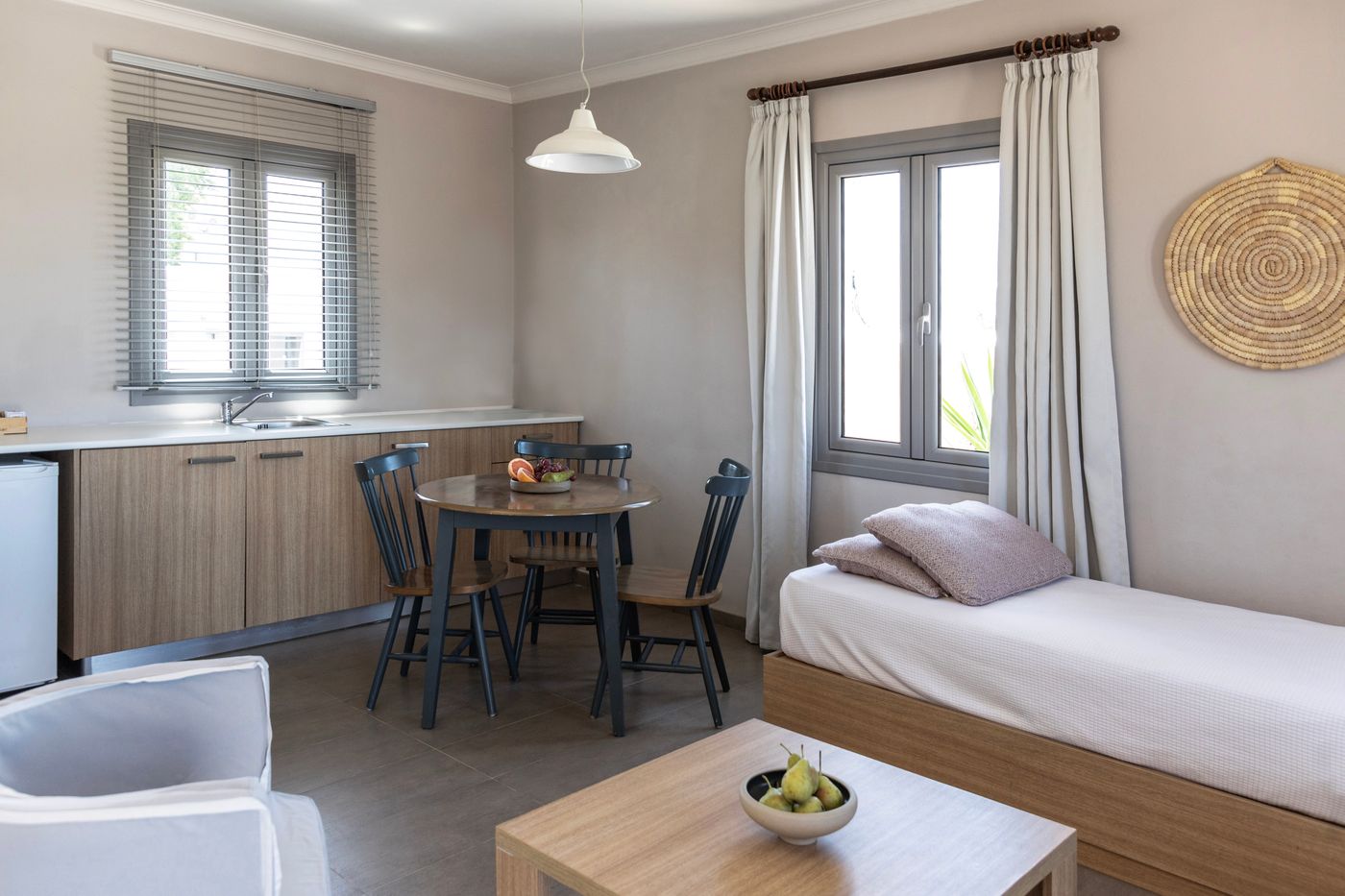 Louis-St-Elias-Resort---Waterpark-Room-44