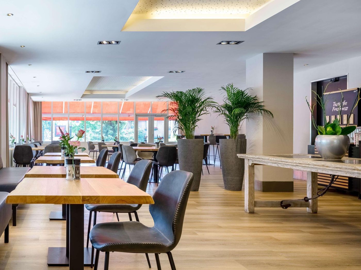 ibis Utrecht-Netherlands-UTRECHT-General view-7