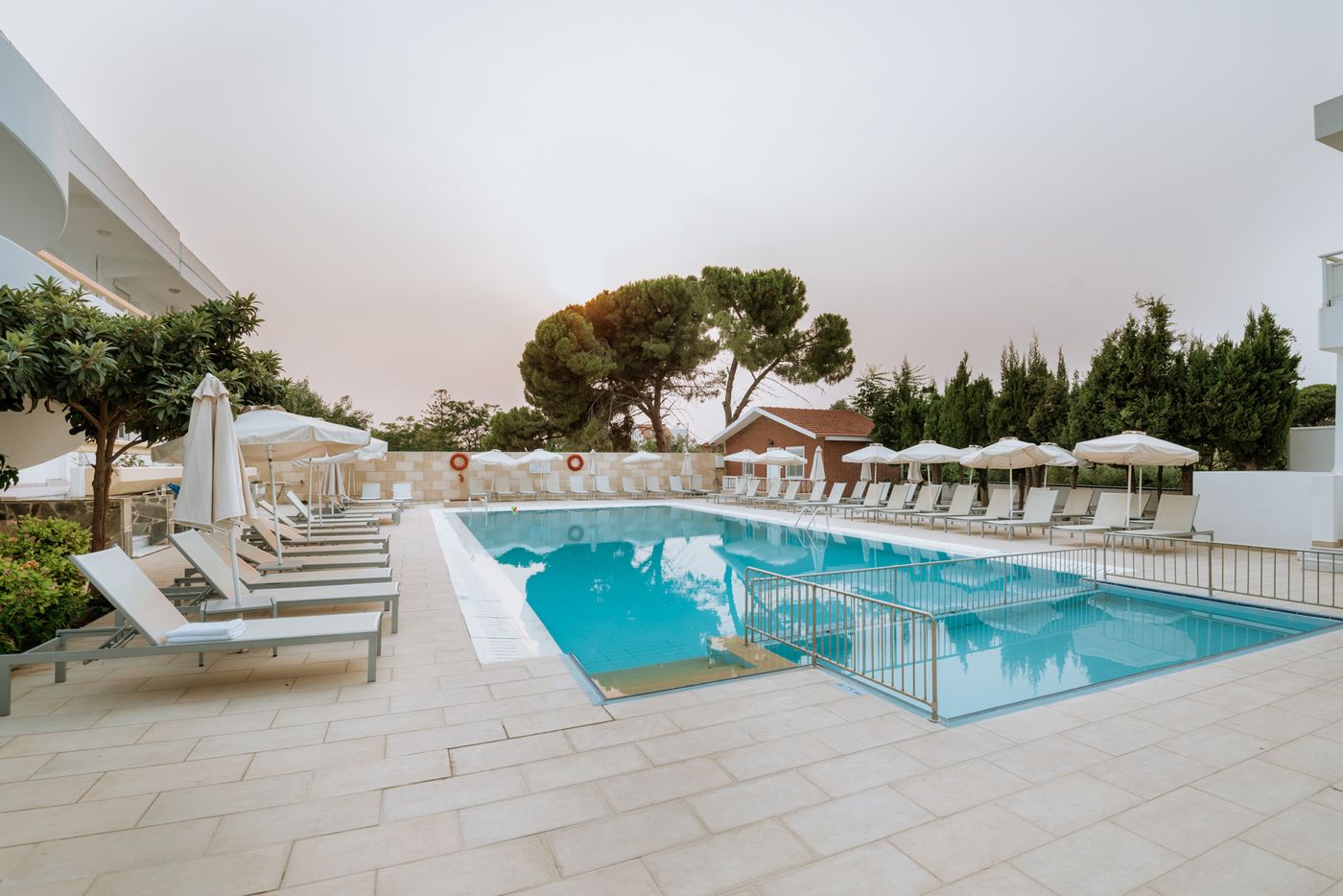 Paleos-apartments-Room-4