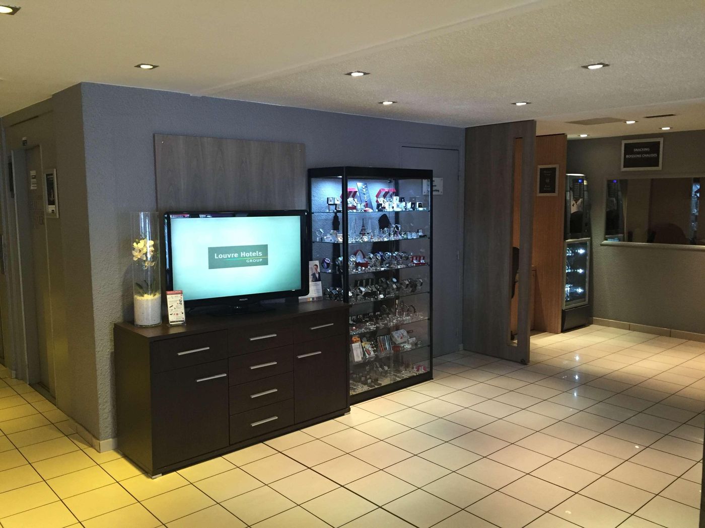 Kyriad-Le-Bourget-Centre---Parc-Des-Expositions-General-view-32