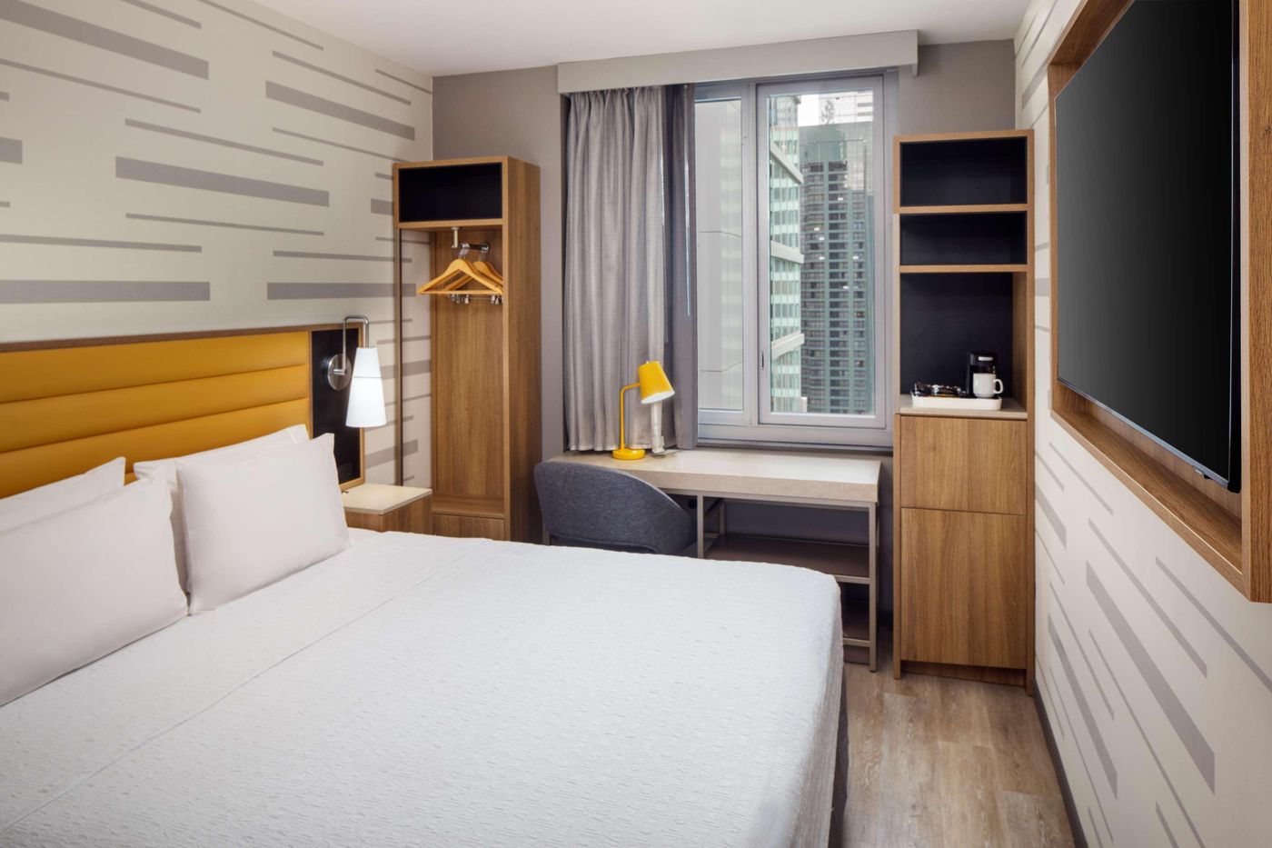 Home2-Suites-By-Hilton-New-York-Times-Square-Room-13