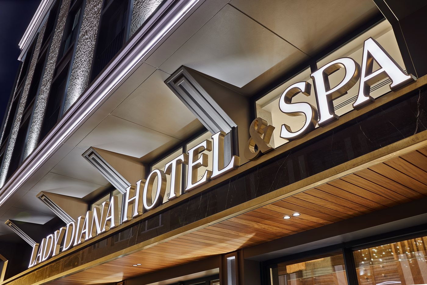 Lady-Diana-General-view-29