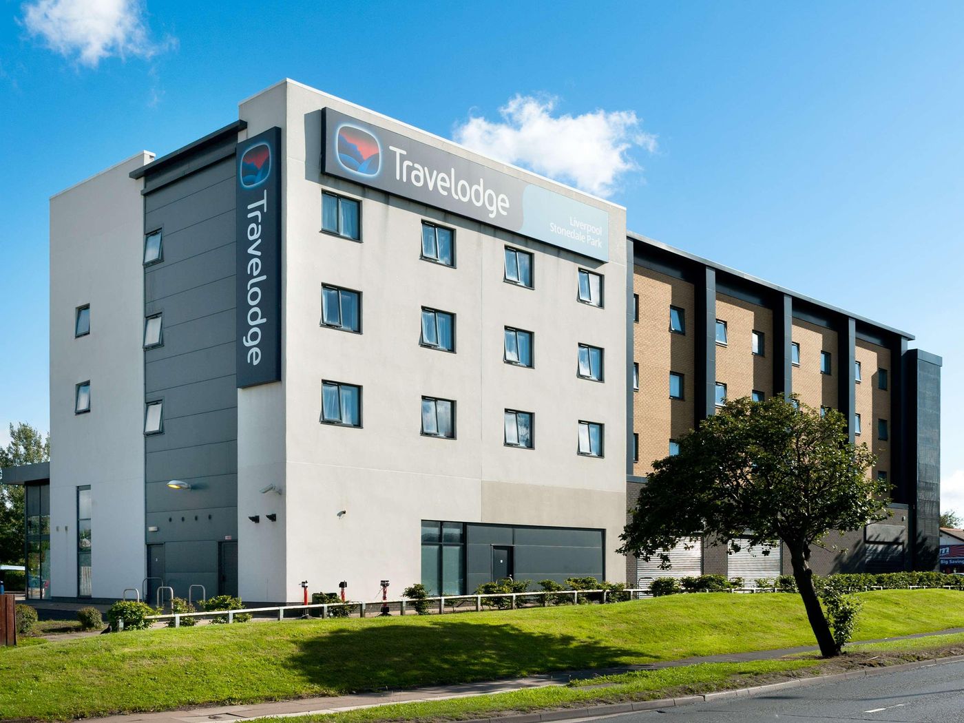 Travelodge Liverpool Stonedale Park-United Kingdom-LIVERPOOL-General view-1