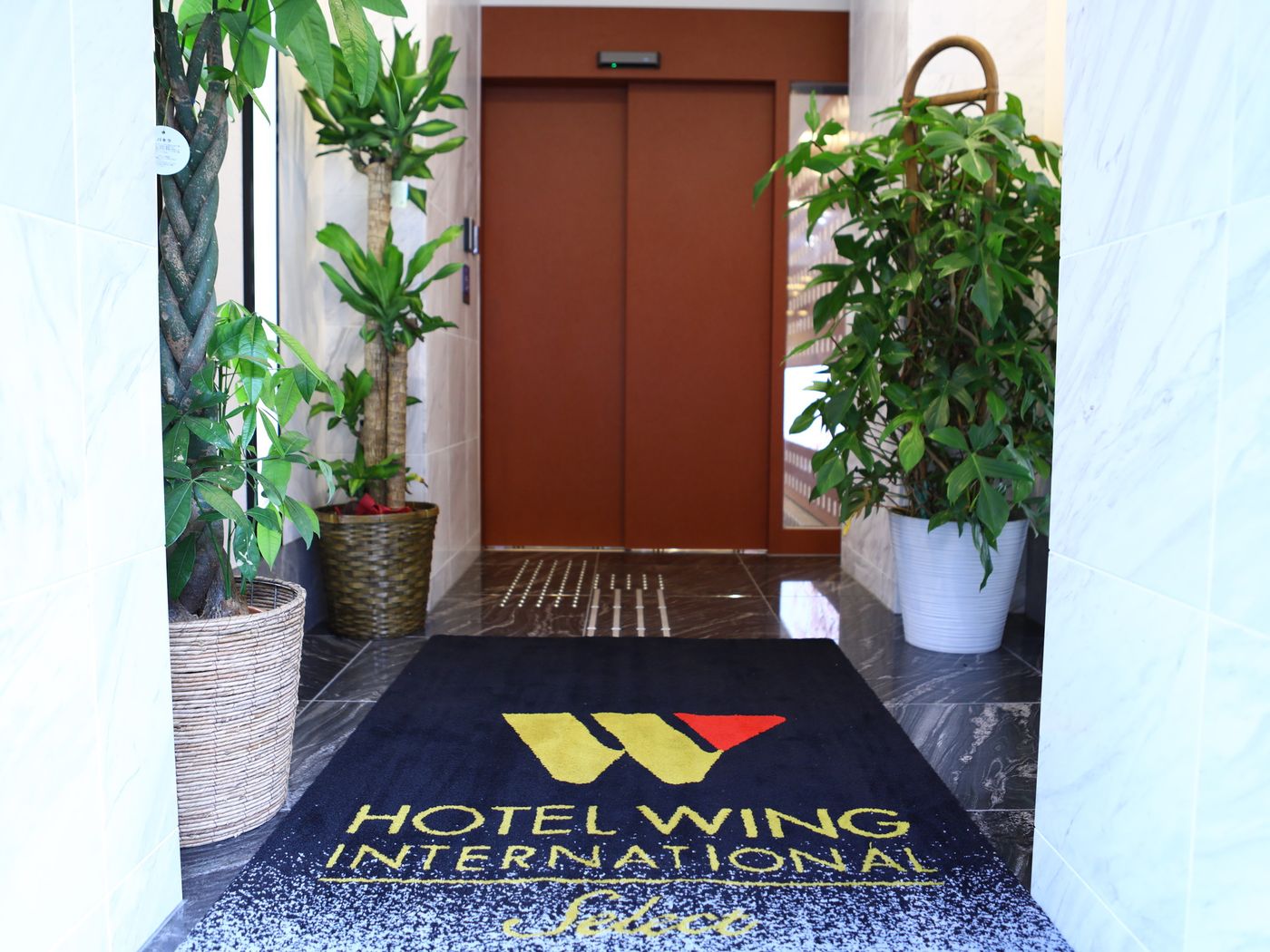 Hotel Wing International Select Ueno Okachimachi-Japan-TOKYO-Lobby-4