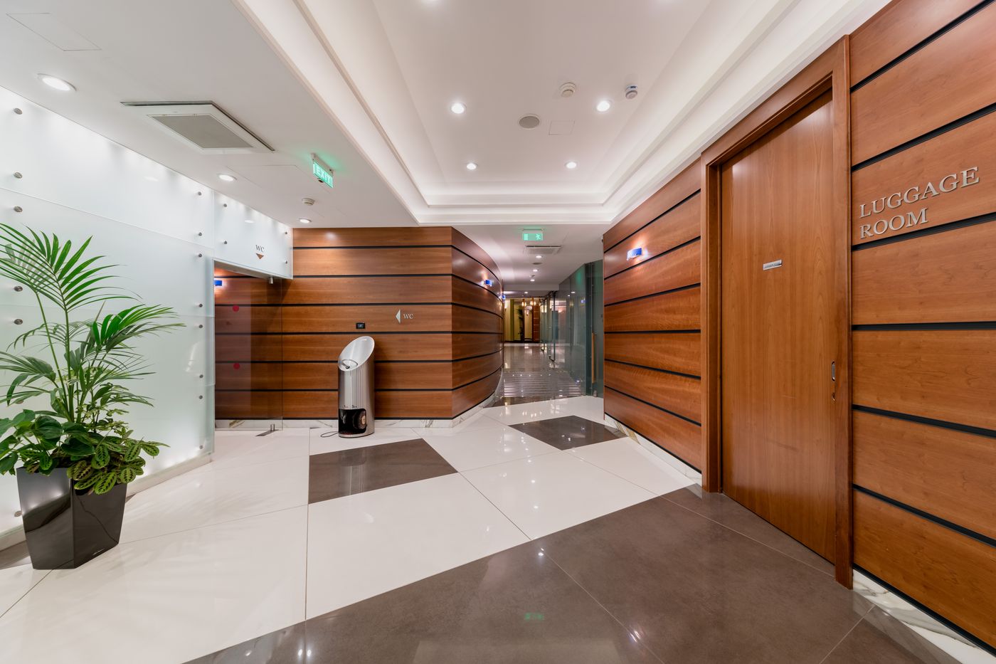 Hotel Dubrovnik-Croatia-Zagreb-Lobby-8