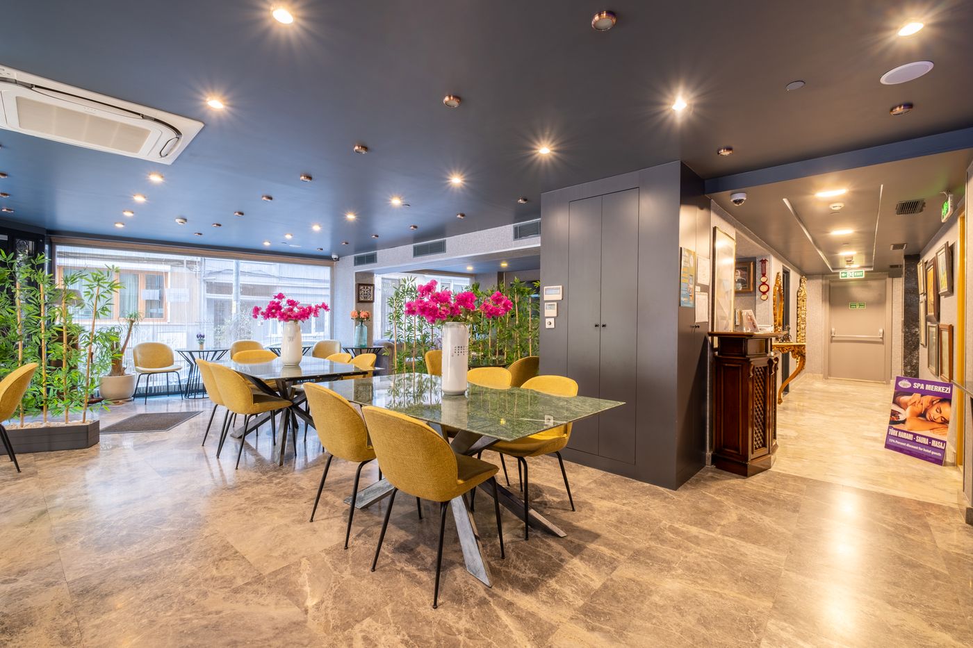 La-Wisteria-Boutique-Hotel-Lobby-11