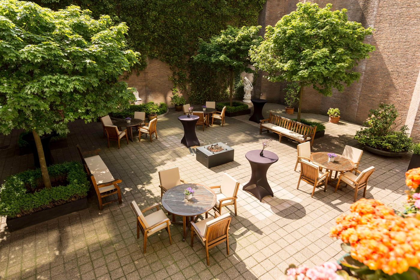 NH-Amsterdam-Centre-Bar-6