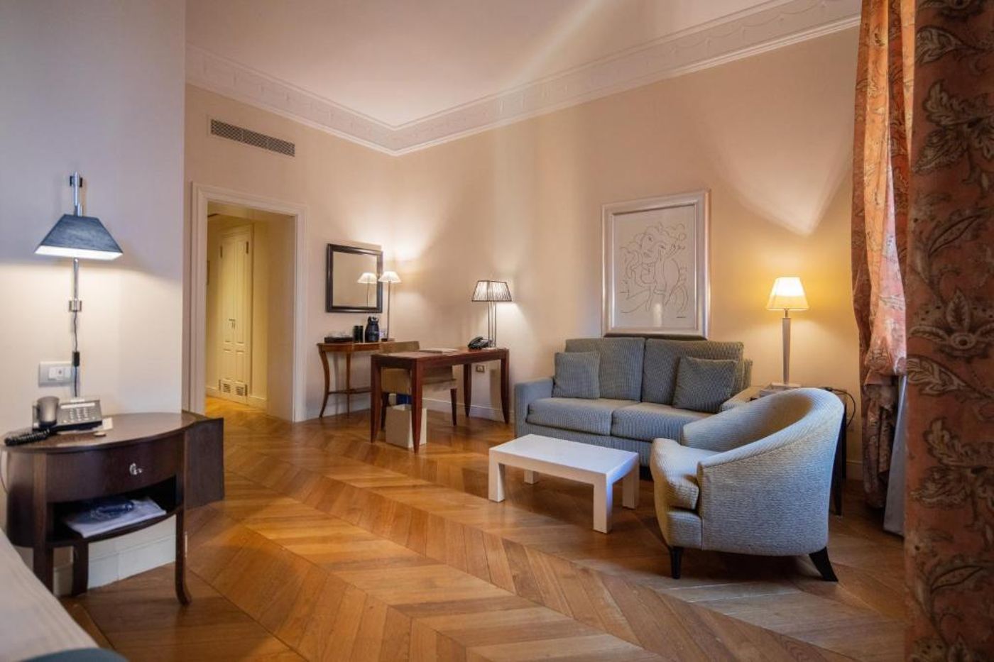 Rose-Garden-Palace-Room-2