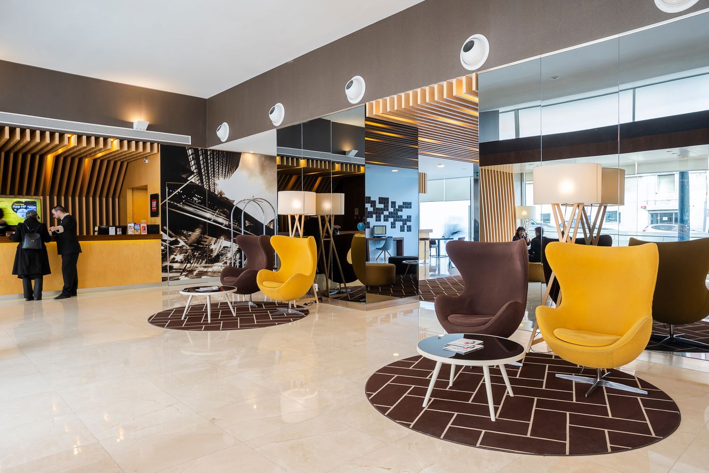 HF-Fenix-Urban-Lobby-10