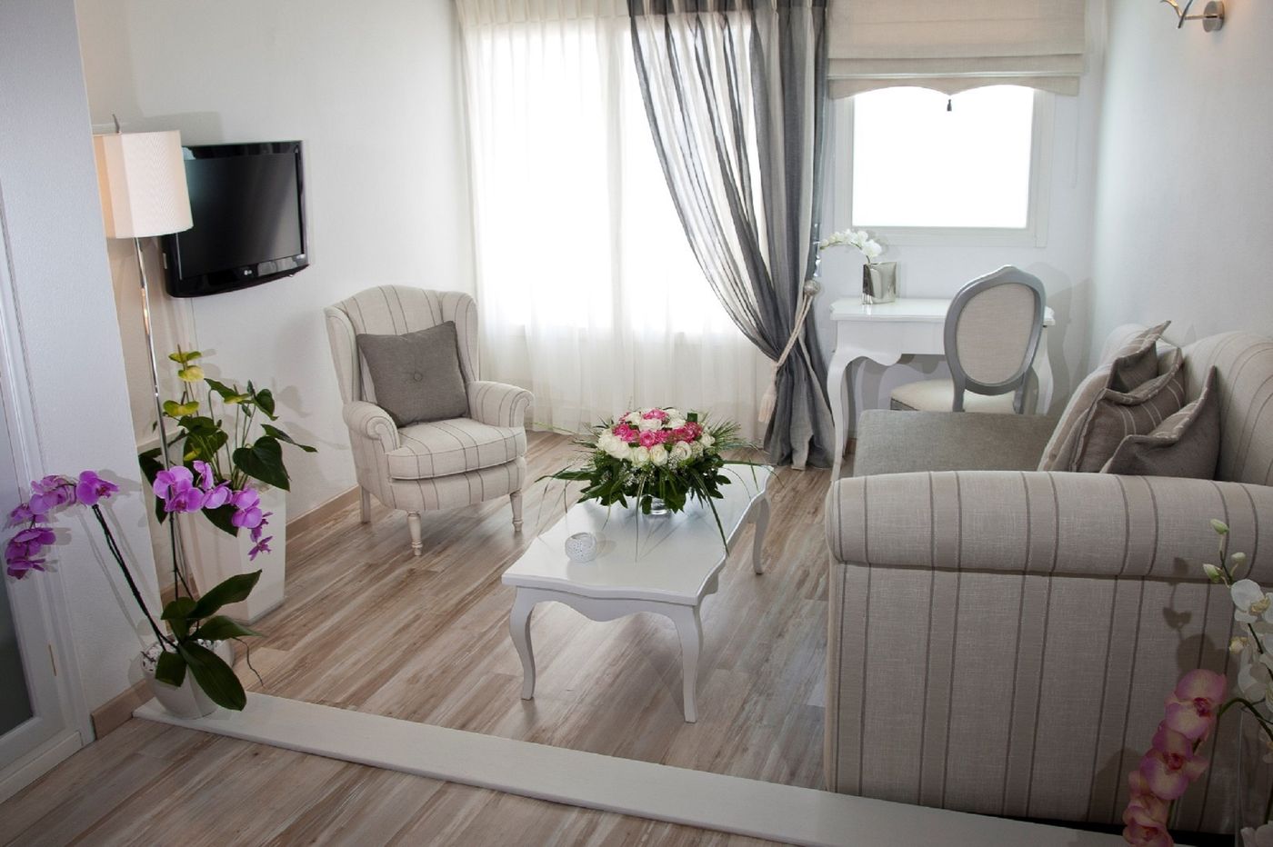 Delfini-Villas-Room-12