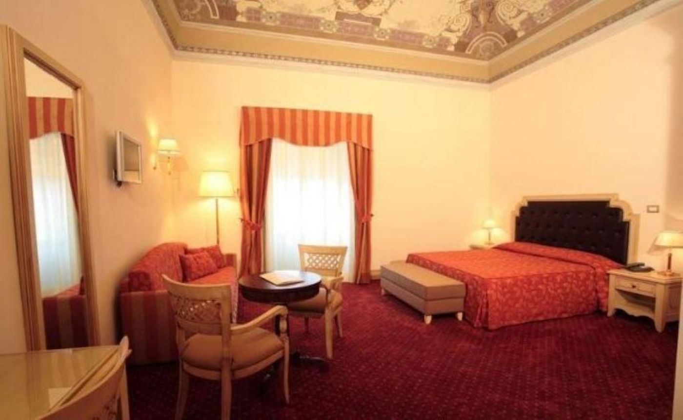Manganelli-Palace-Hotel-Room-9