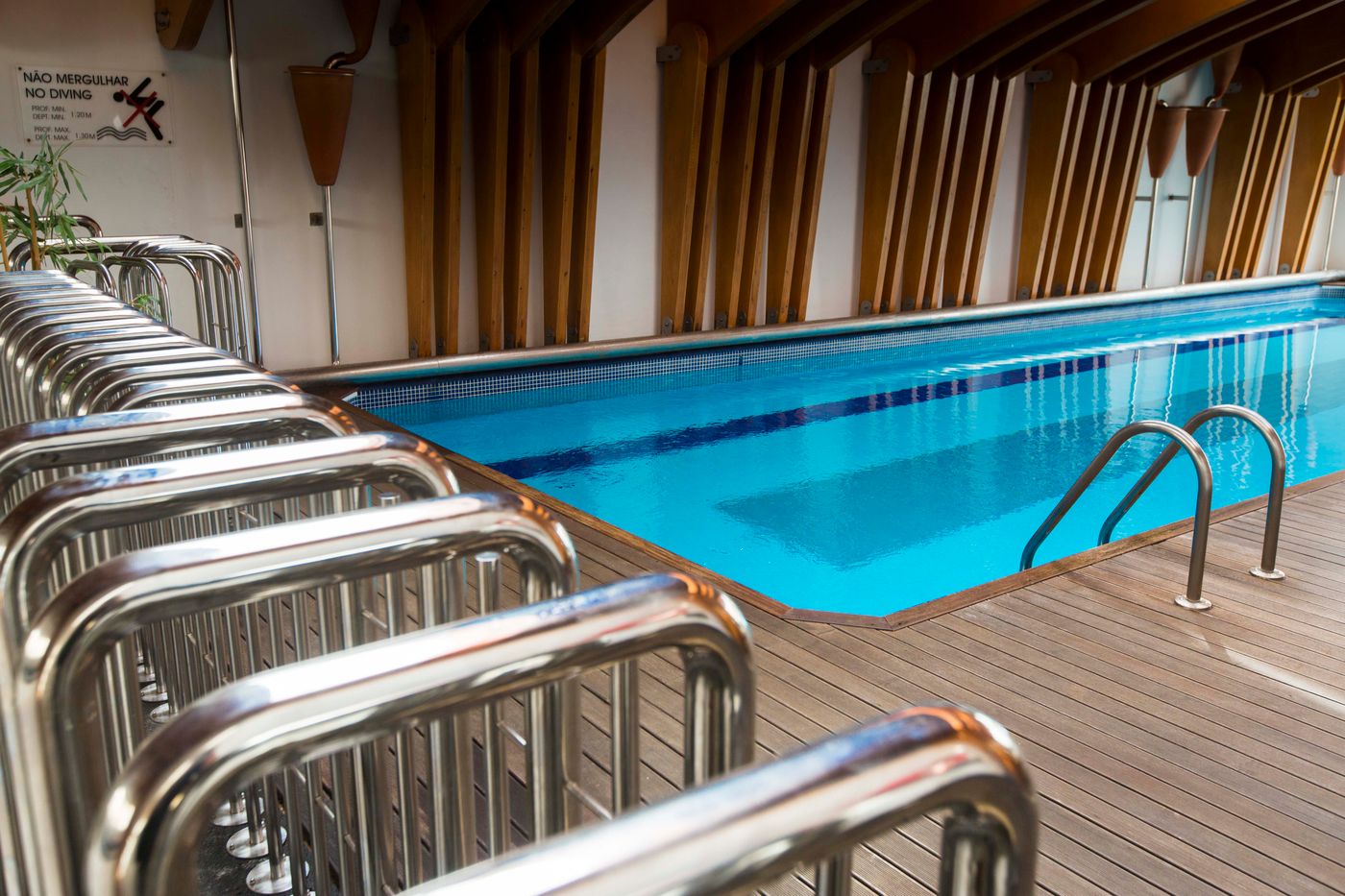 Ponta-Delgada-Pool-42