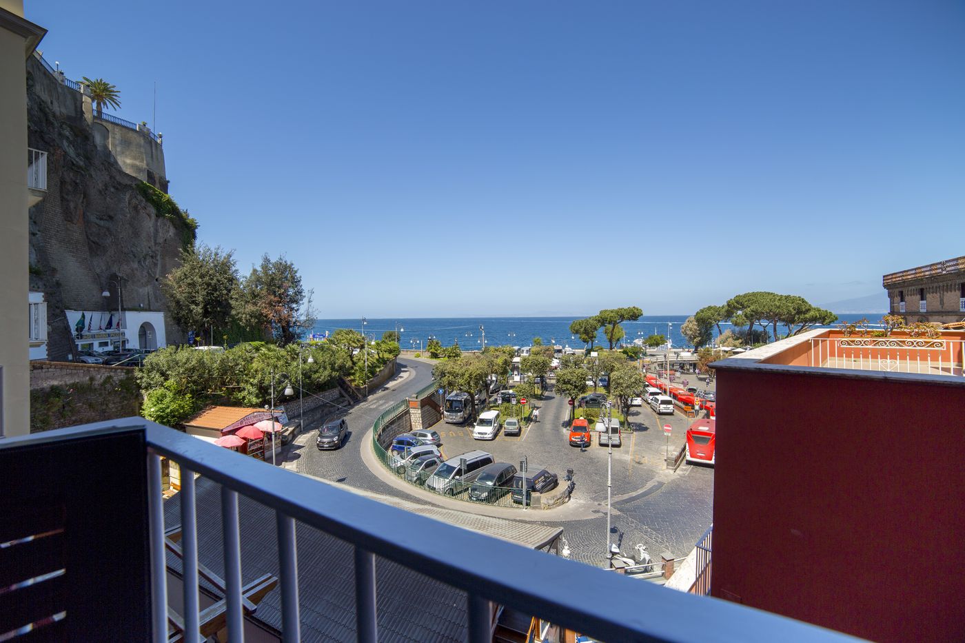 Hotel-Il-Faro-Sorrento-General-view-23