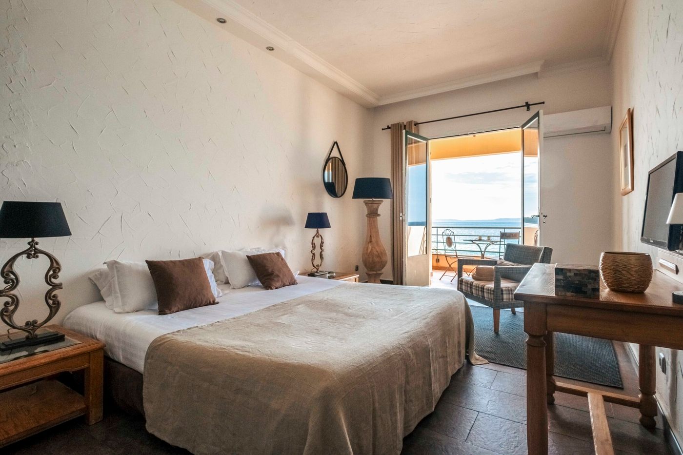 Surplage-Hotel-Cavaliere-Room-14