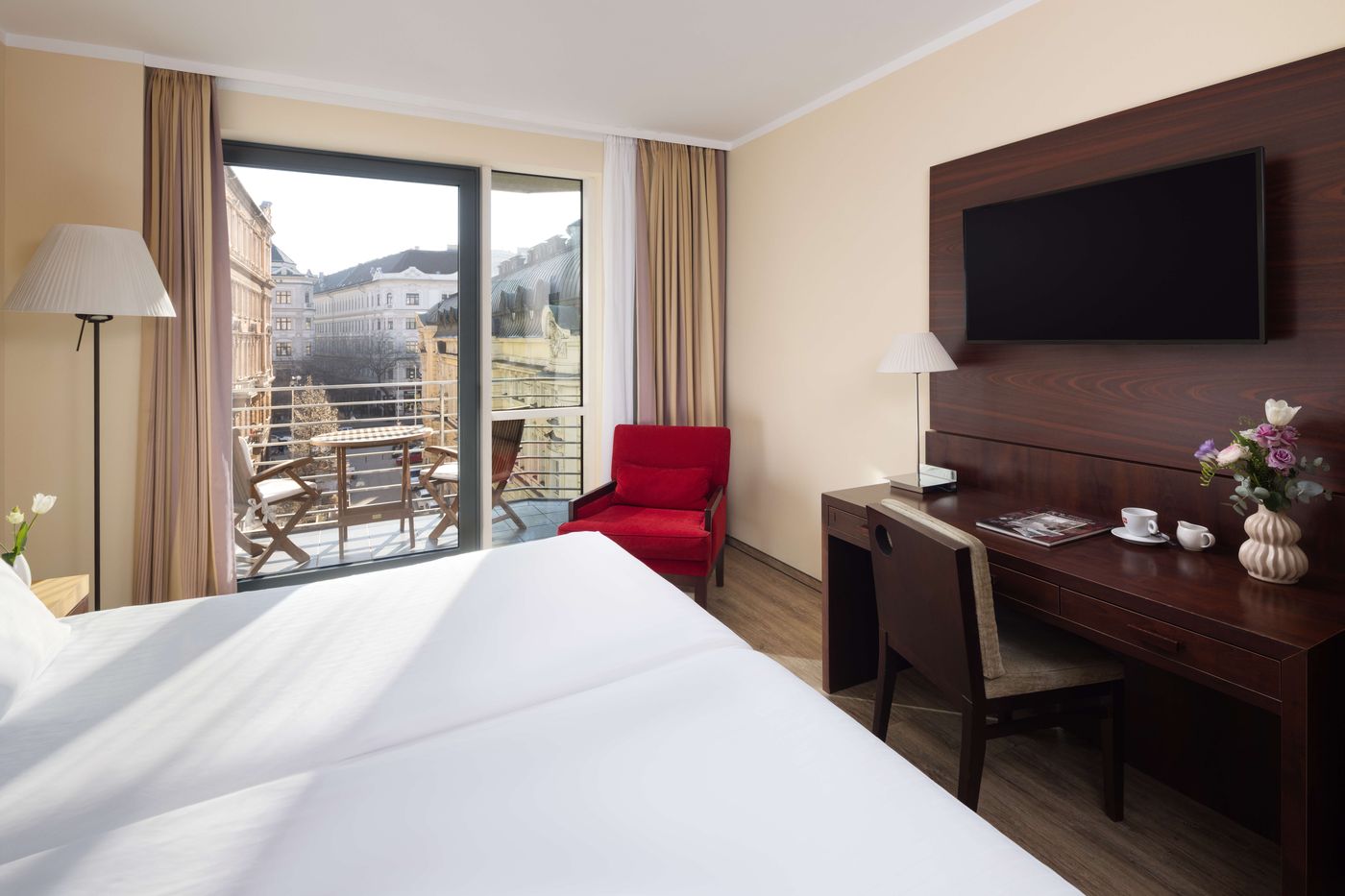 NH-Budapest-City-Room-16