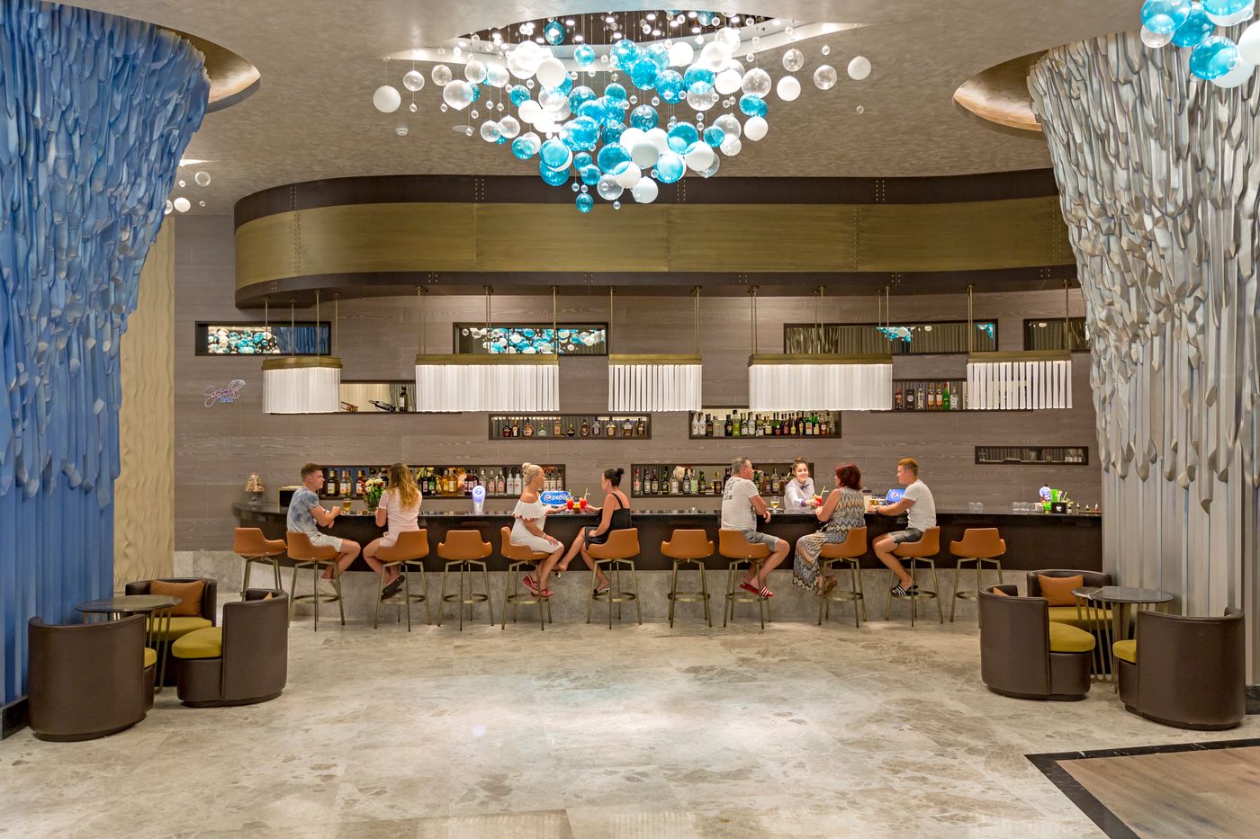 Royal-Seginus-Bar-50