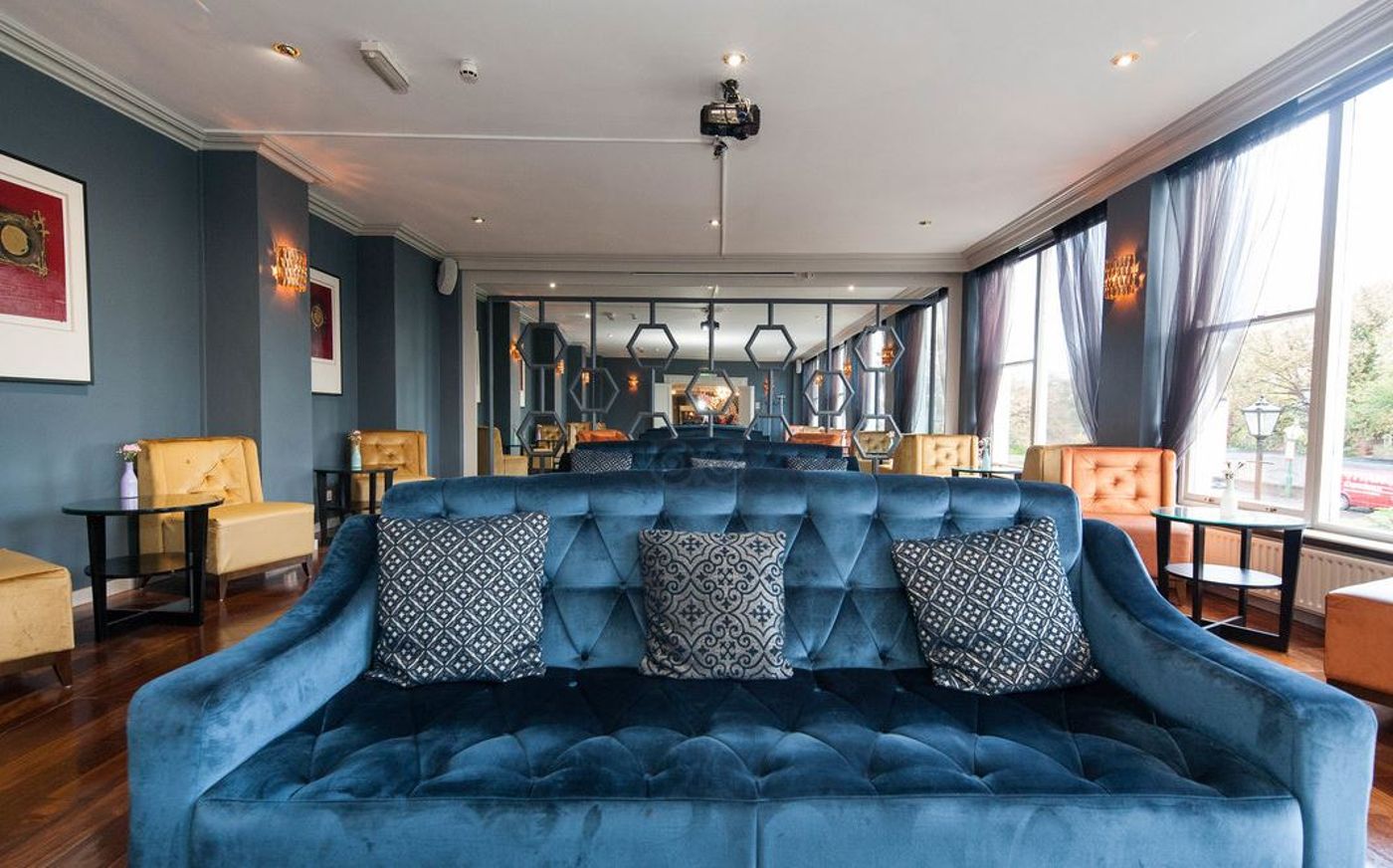 Sandymount-Hotel-Lobby-7