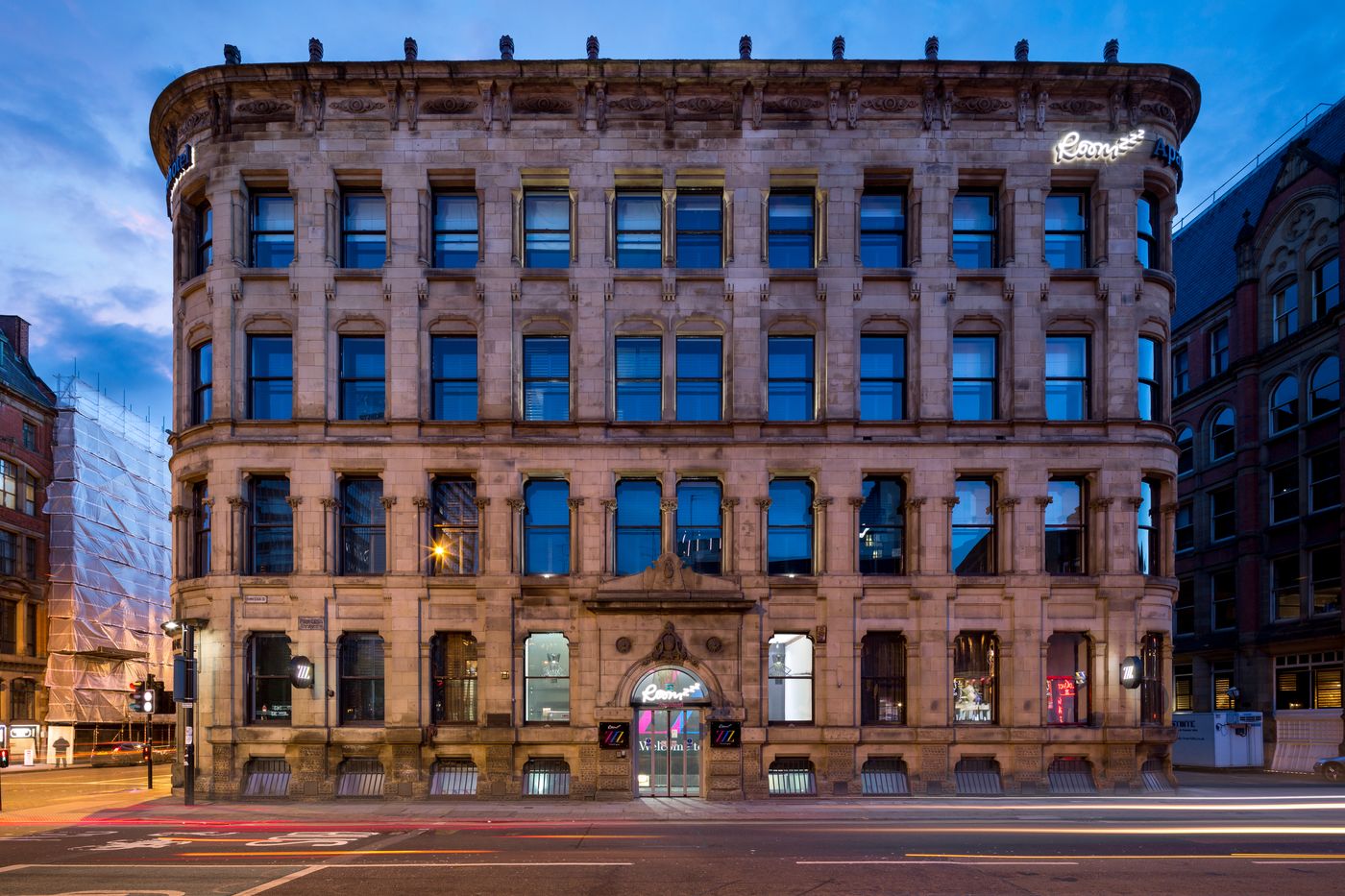 Roomzzz Manchester-United Kingdom-MANCHESTER-General view-1