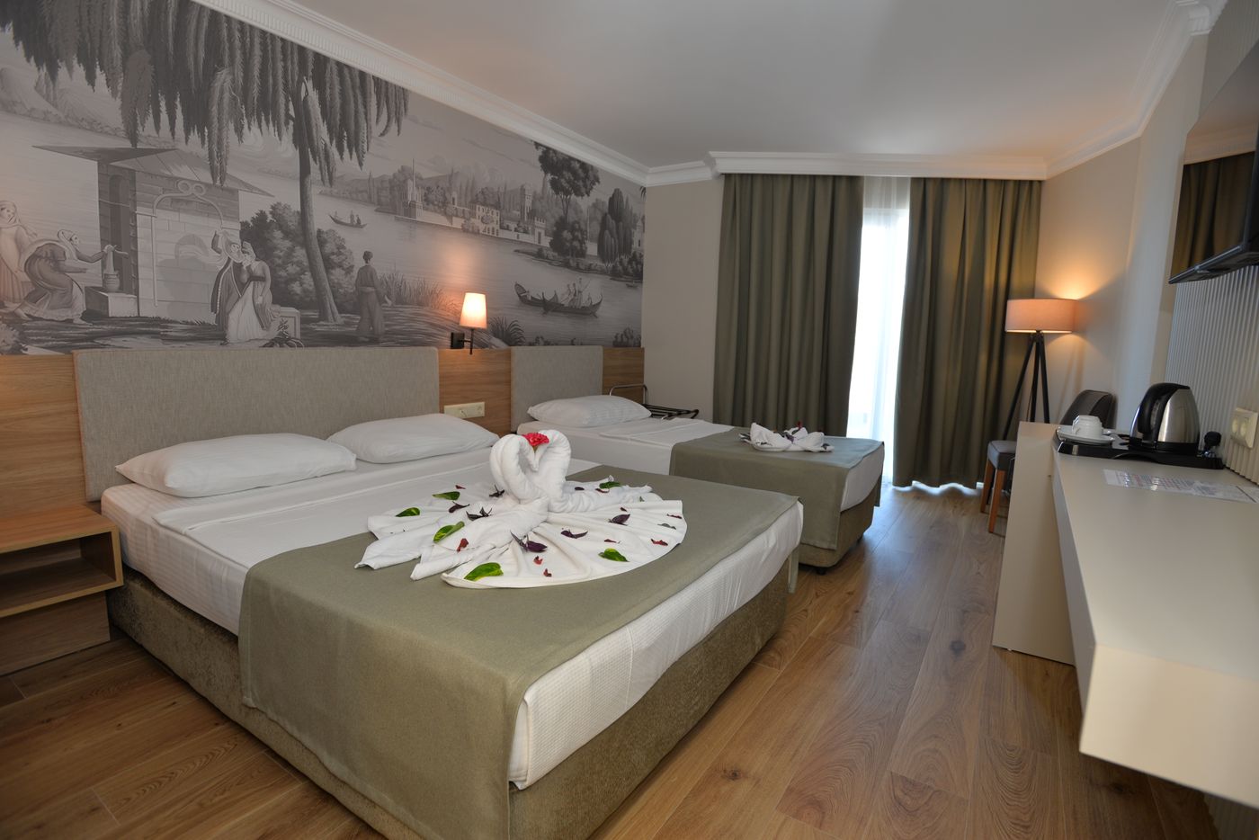 White-Gold-Hotel---Spa-Room-13