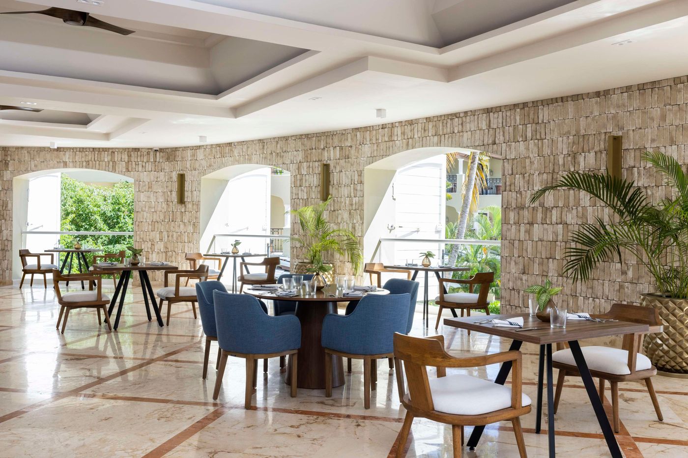 Secrets-Capri-Riviera-Cancun-All-Inclusive-Restaurant-40