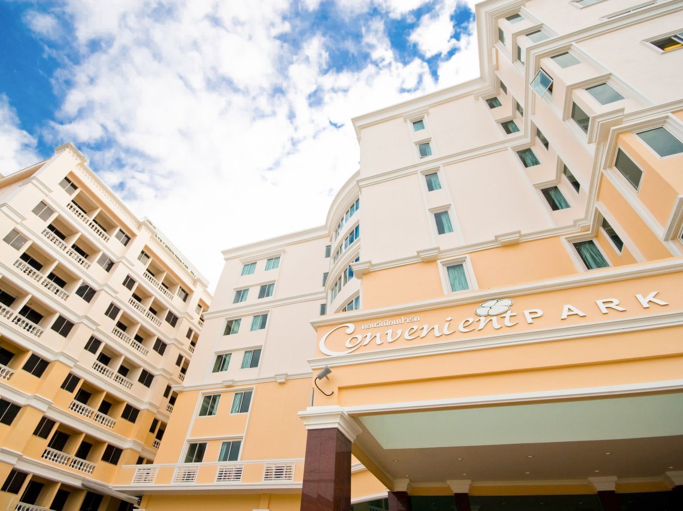 Convenient-Park-Bangkok-Sukhumvit-General-view-2