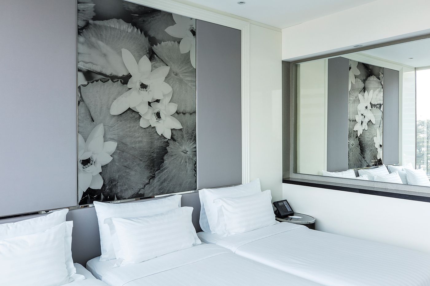 Grande-Centre-Point-Hotel-Terminal-21-Room-25