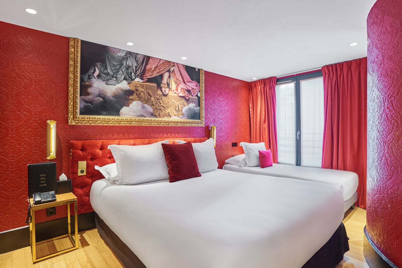 Hotel-Eiffel-Petit-Louvre-Room-23