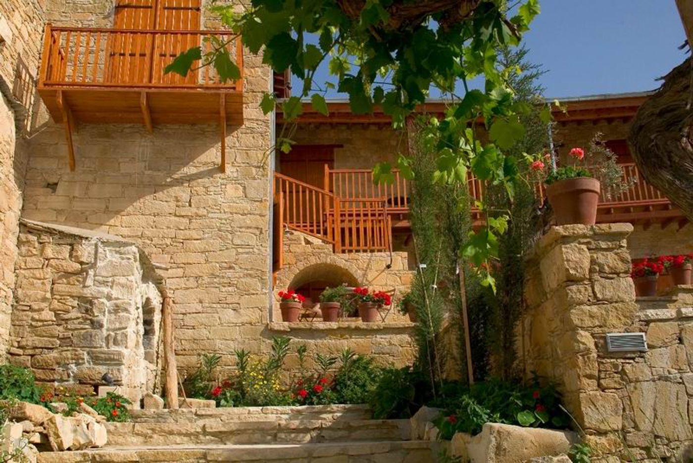 Filokypros Eveleos Country Houses