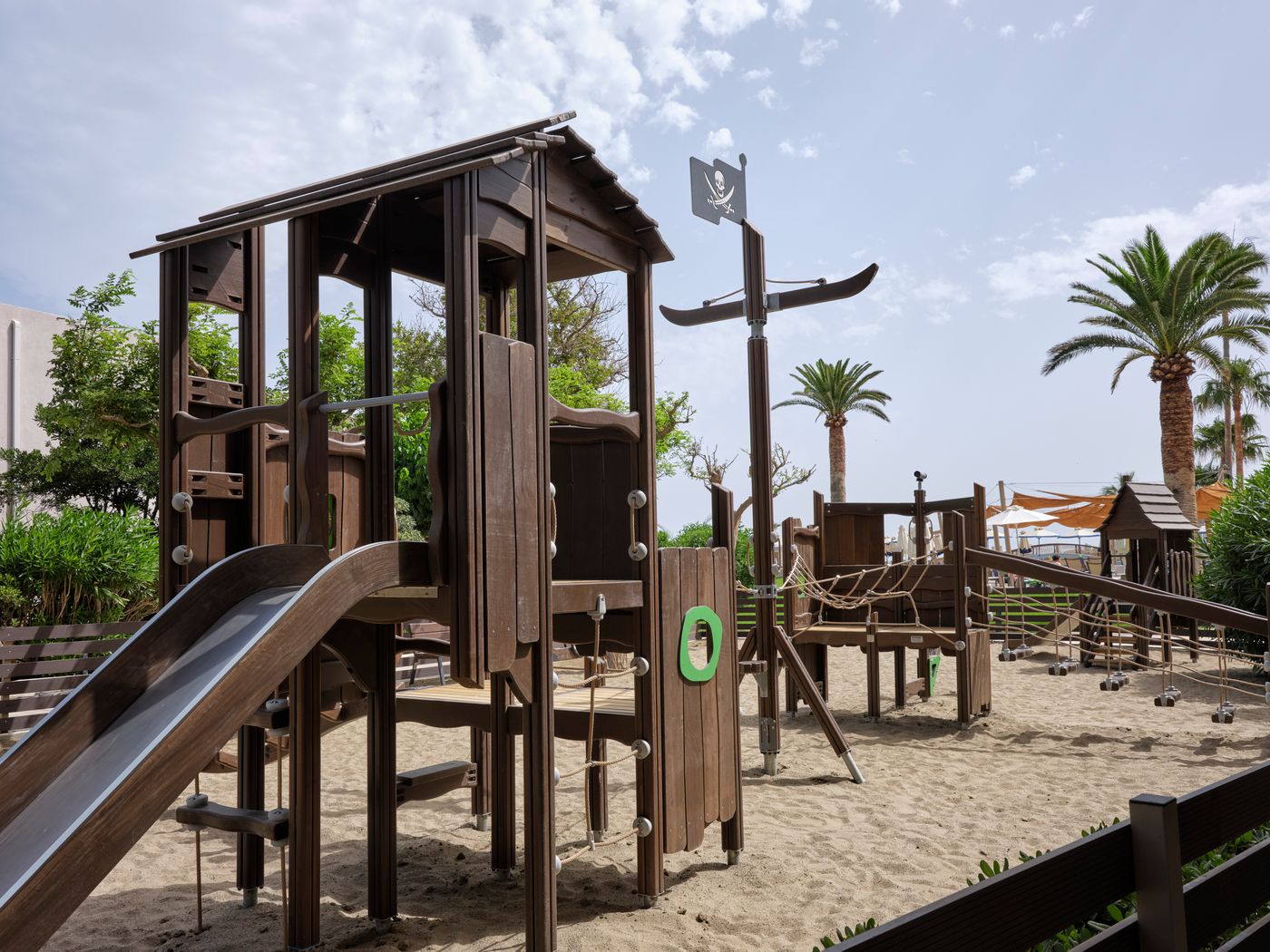 Atlantica-Ocean-Beach-Resort-Sports-and-Entertainment-54