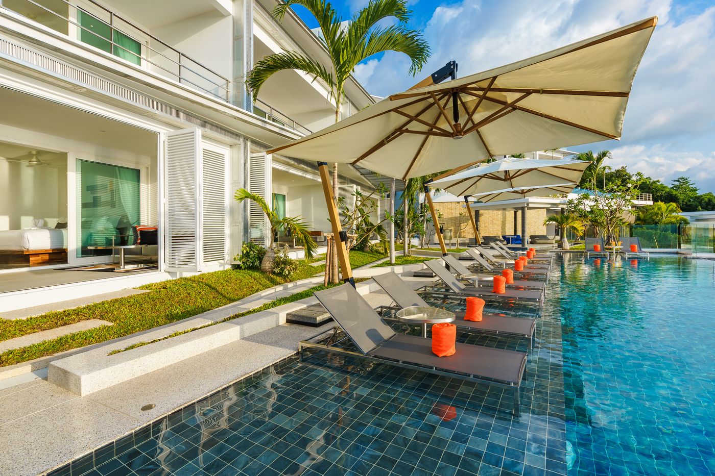 UniQue-BoutiQue-Resort-General-view-1