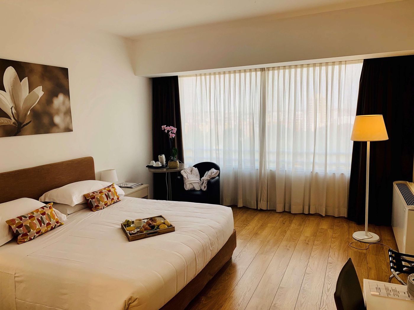 Hotel-Blaise---Francis-Room-20