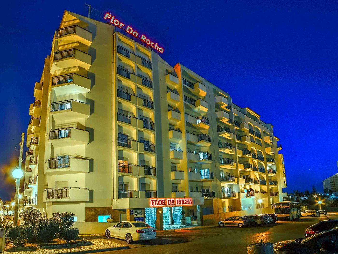 Flor-Da-Rocha-Apartments-General-view-12