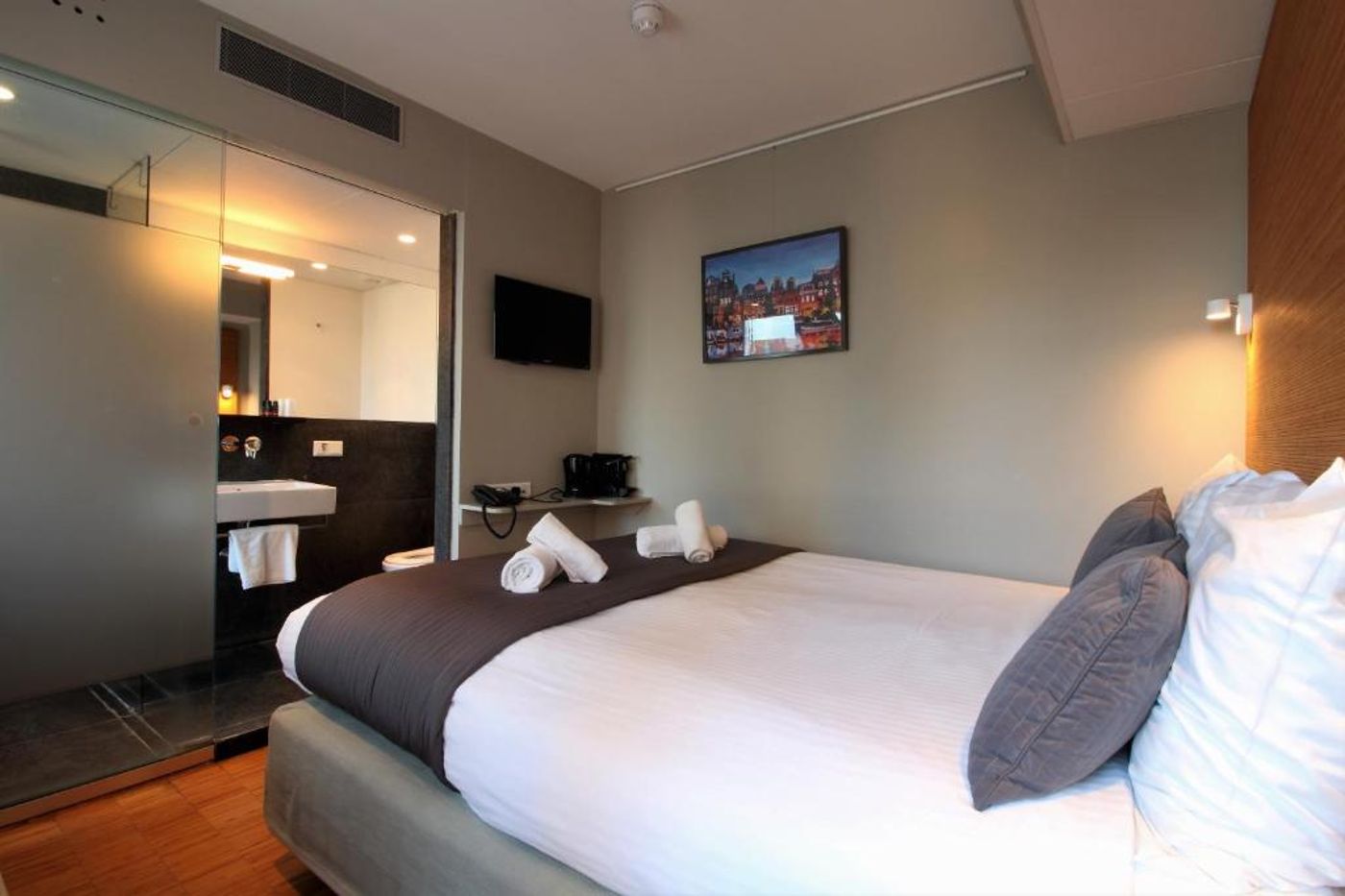 The-Bank-Hotel-Room-18