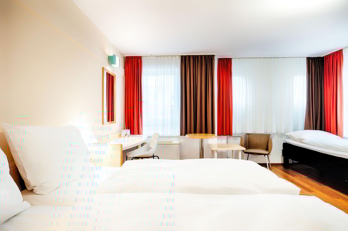 B-B-Bonn-City-Room-26