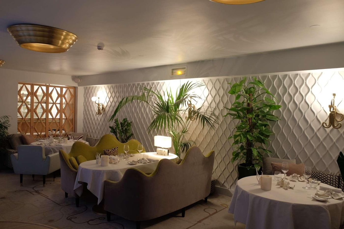 Hotel-Thoumieux-Restaurant-35