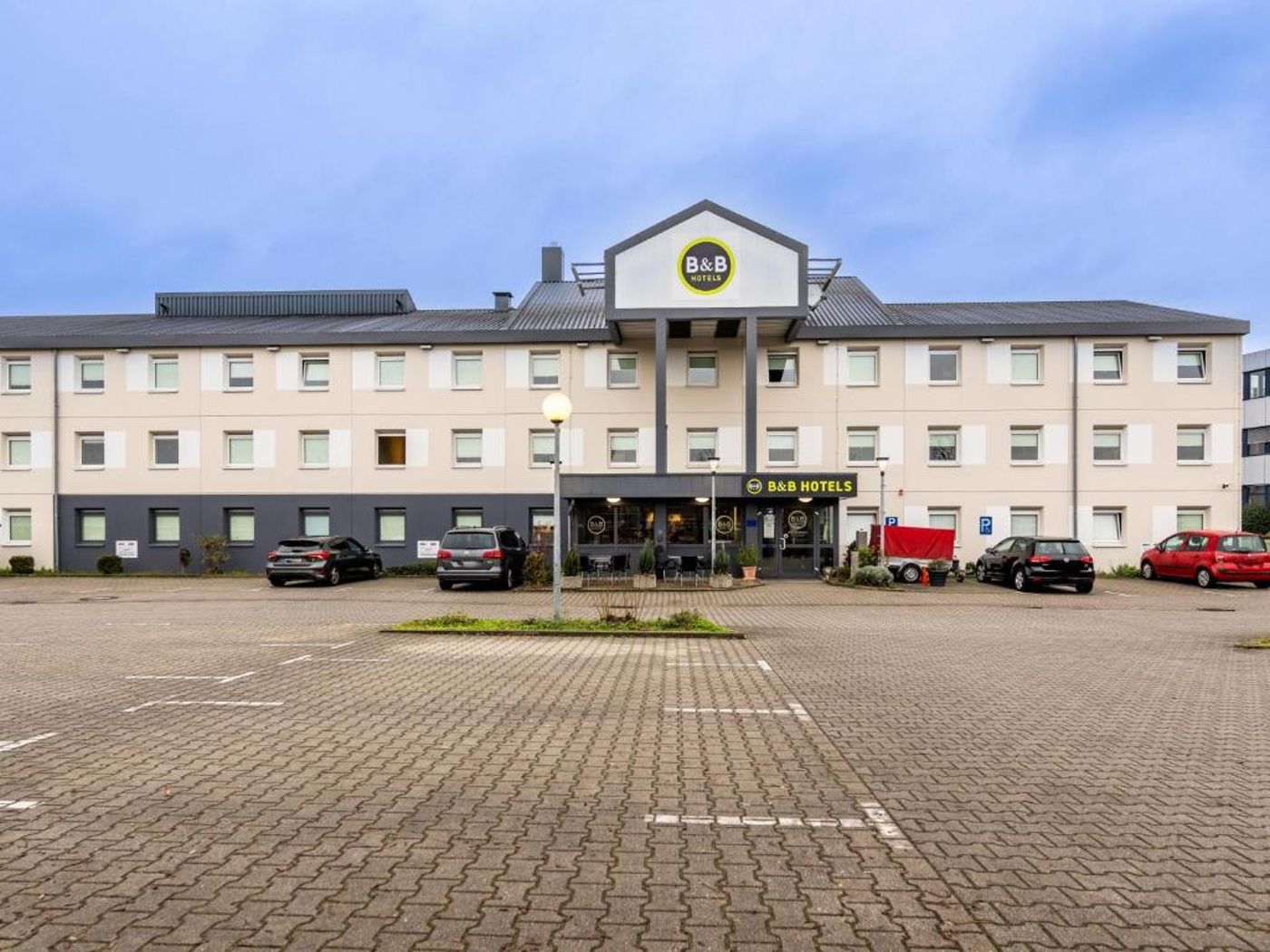 B&B HOTEL Erlangen-Tennenlohe-Germany-TENNENLOHE-General view-1