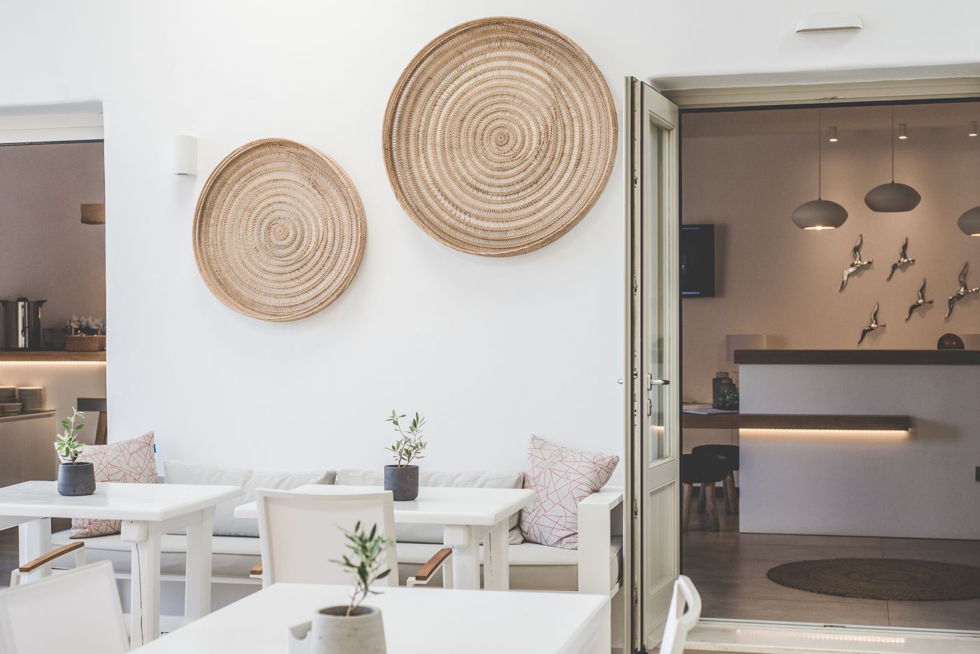 Super-Paradise-Hotel-Restaurant-45