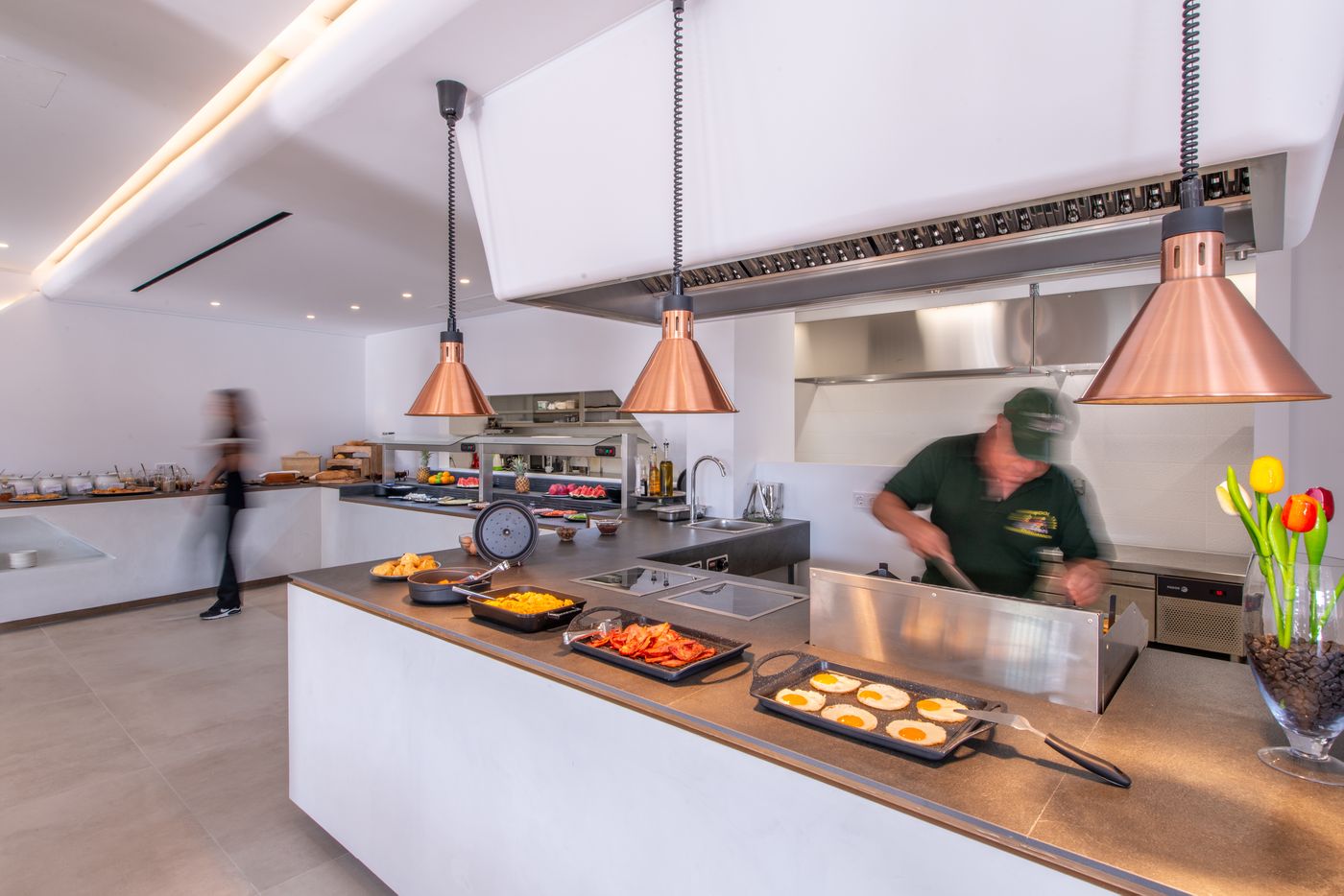 Mika-Villas-Restaurant-48