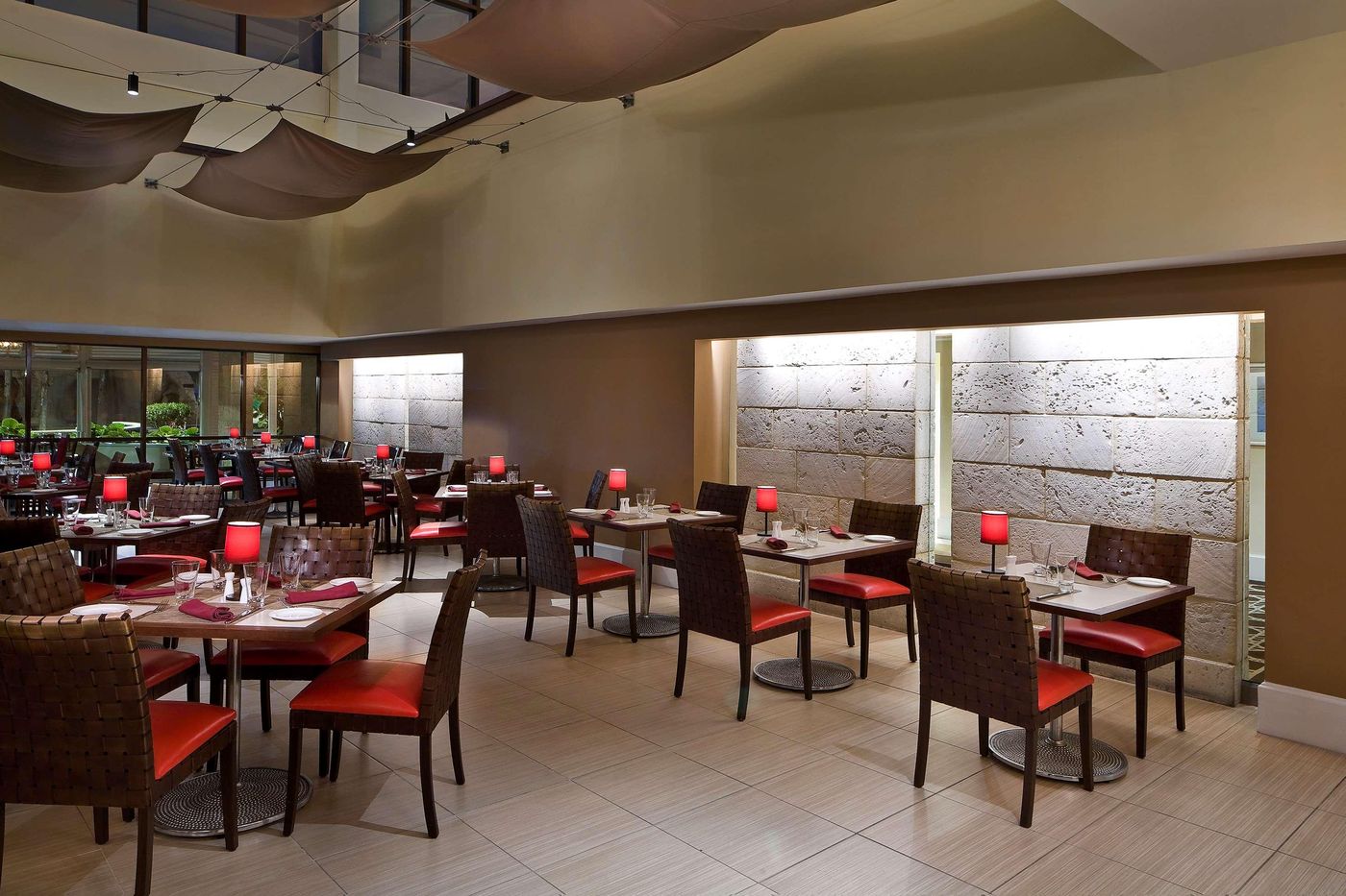 Melia-Nassau-Beach-All-Inclusive-Restaurant-49