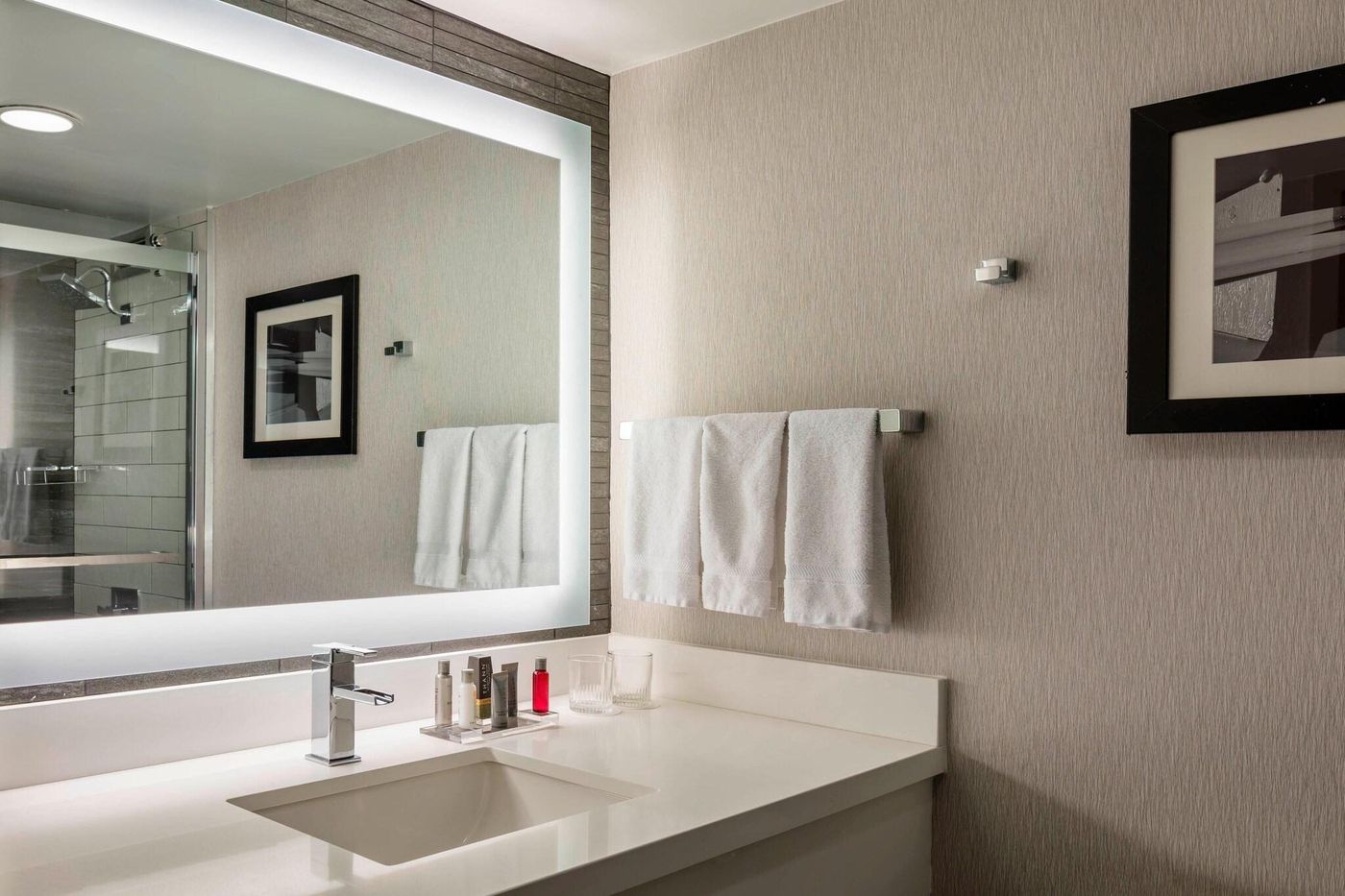 Boston-Marriott-Newton-Room-22