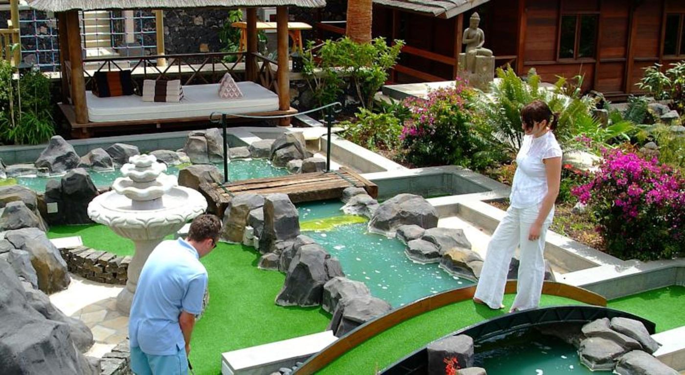 Regency-Country-Club-Sports-and-Entertainment-16