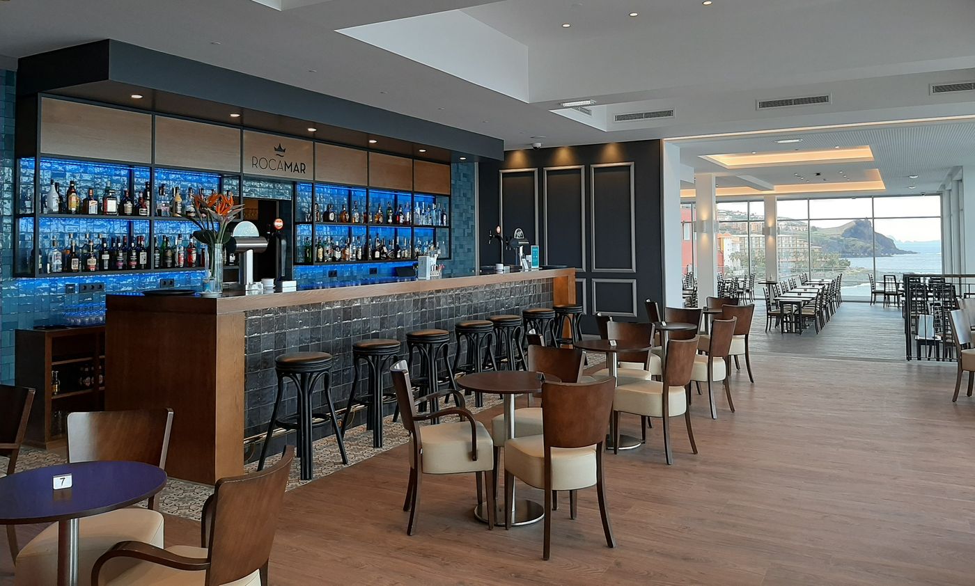 Hotel-Cais-da-Oliveira-Bar-43